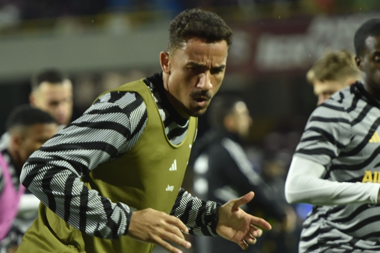 慢鏡頭：曼聯(lián)有意33歲后衛(wèi)達尼洛，他與尤文的合同明夏到期