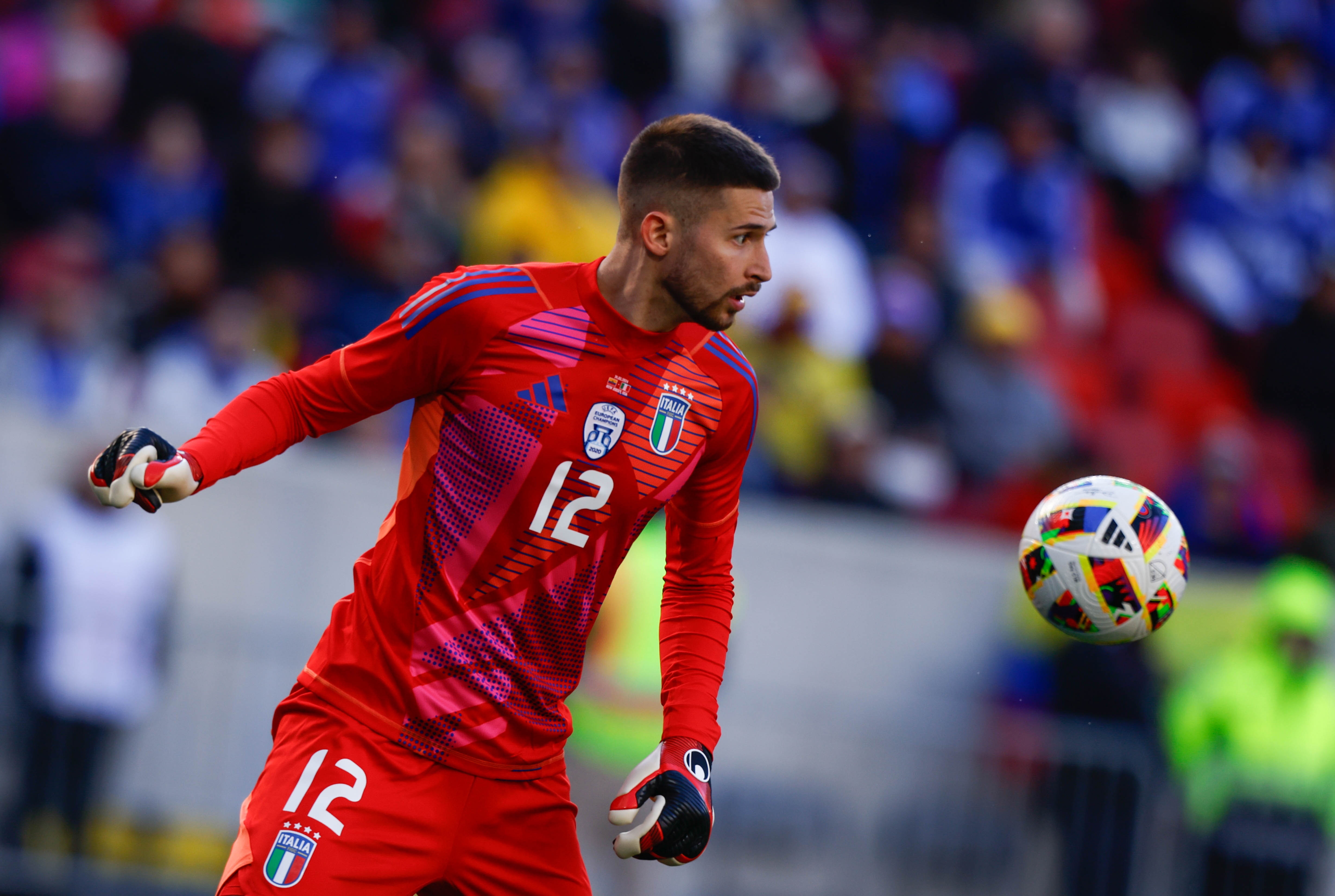 維卡里奧:代表意大利在家鄉(xiāng)比賽很激動(dòng) 在英國(guó)學(xué)到不同足球風(fēng)格