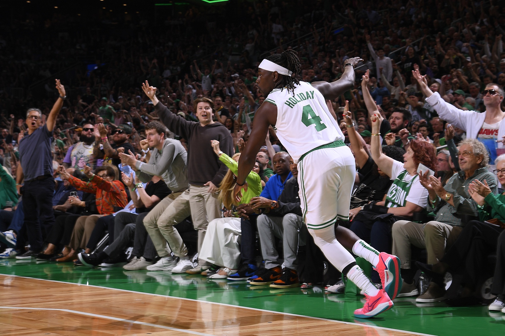 霍勒迪:在綠軍我不用一直控球 這讓我能扮演防守端樞紐的角色