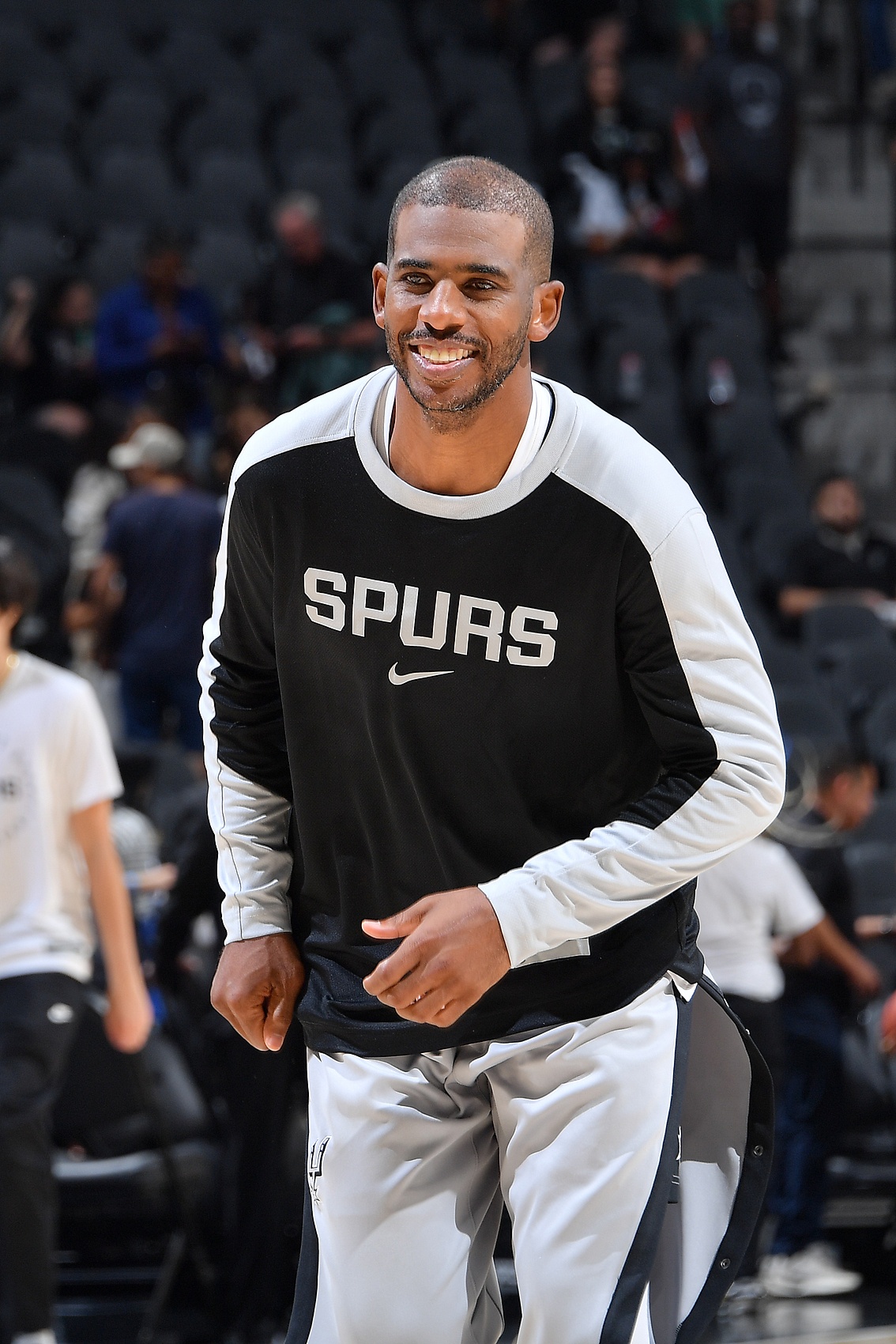 保羅發(fā)推：圣安東尼奧哪兒有WNBA搶五大戰(zhàn)的觀賽派對</p>
            </section>
            <p>標(biāo)簽： <a href=