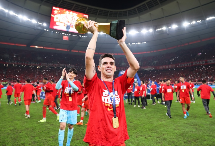 津媒:奧斯卡當(dāng)前年薪2600萬(wàn)歐 海港能開(kāi)出的條件難達(dá)到他的預(yù)期